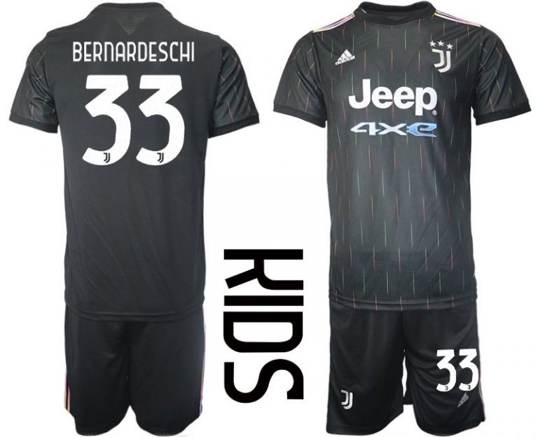 Juventus Turin Auswärtstrikot 2021/22 Kinder schwarz mit Aufdruck Bernardeschi 33