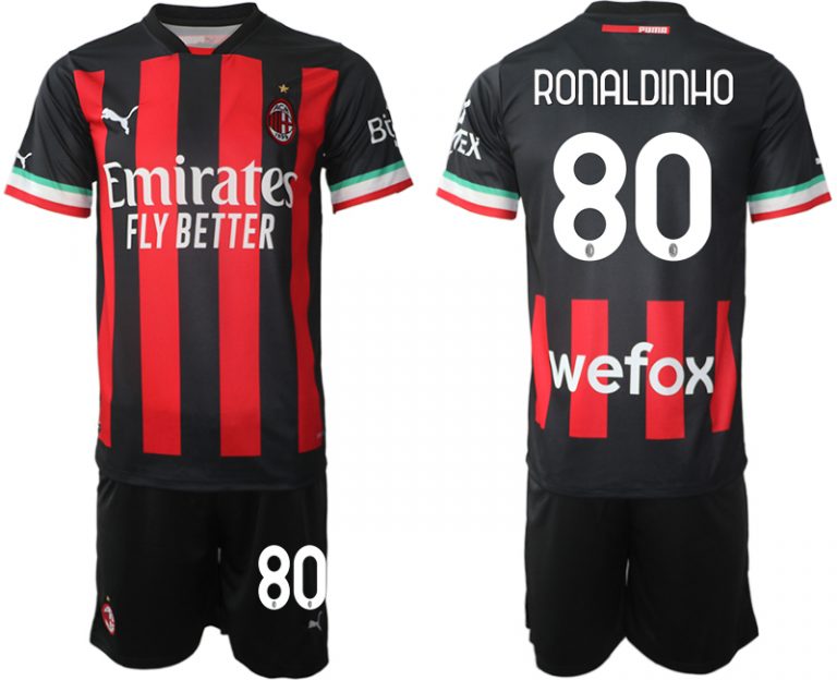 Fußballtrikot für Herren AC Milan Heimtrikot 2022/23 Schwarz Rot Kurzarm + Kurze Hosen RONALDINHO 80