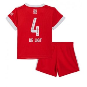 Kinderheim Trikot Bayern München 2022-23 Kurzarm Trikotsatz Matthijs de Ligt 4