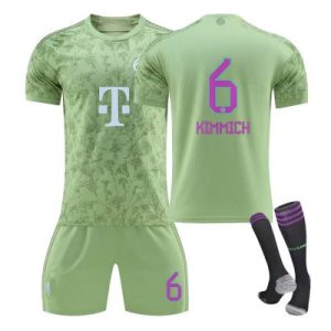 Kinder Bayern München 2023-2024 Oktoberfest Fußballtrikot Set mit Aufdruck KIMMICH 6