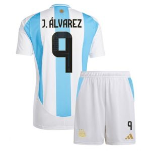 Kinder Argentinien Heimtrikot Copa América 2024 Kurzarm + Kurze Hosen Julian Alvarez 9